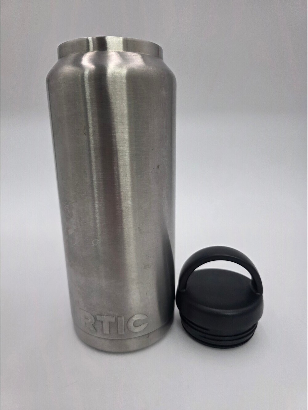 RTIC Stainless Steel Insulated Water Bottle with Handle Lid